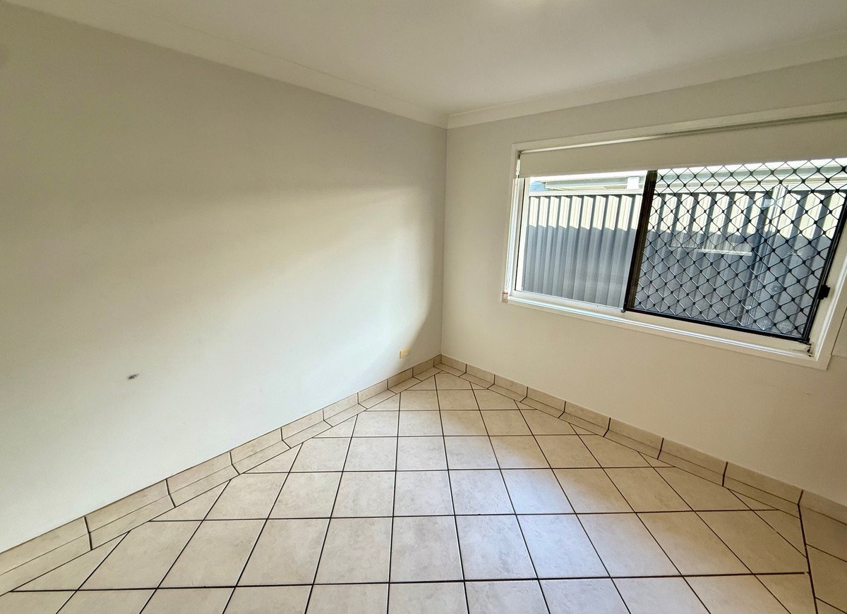 150 Sunshine Parade Miami 5