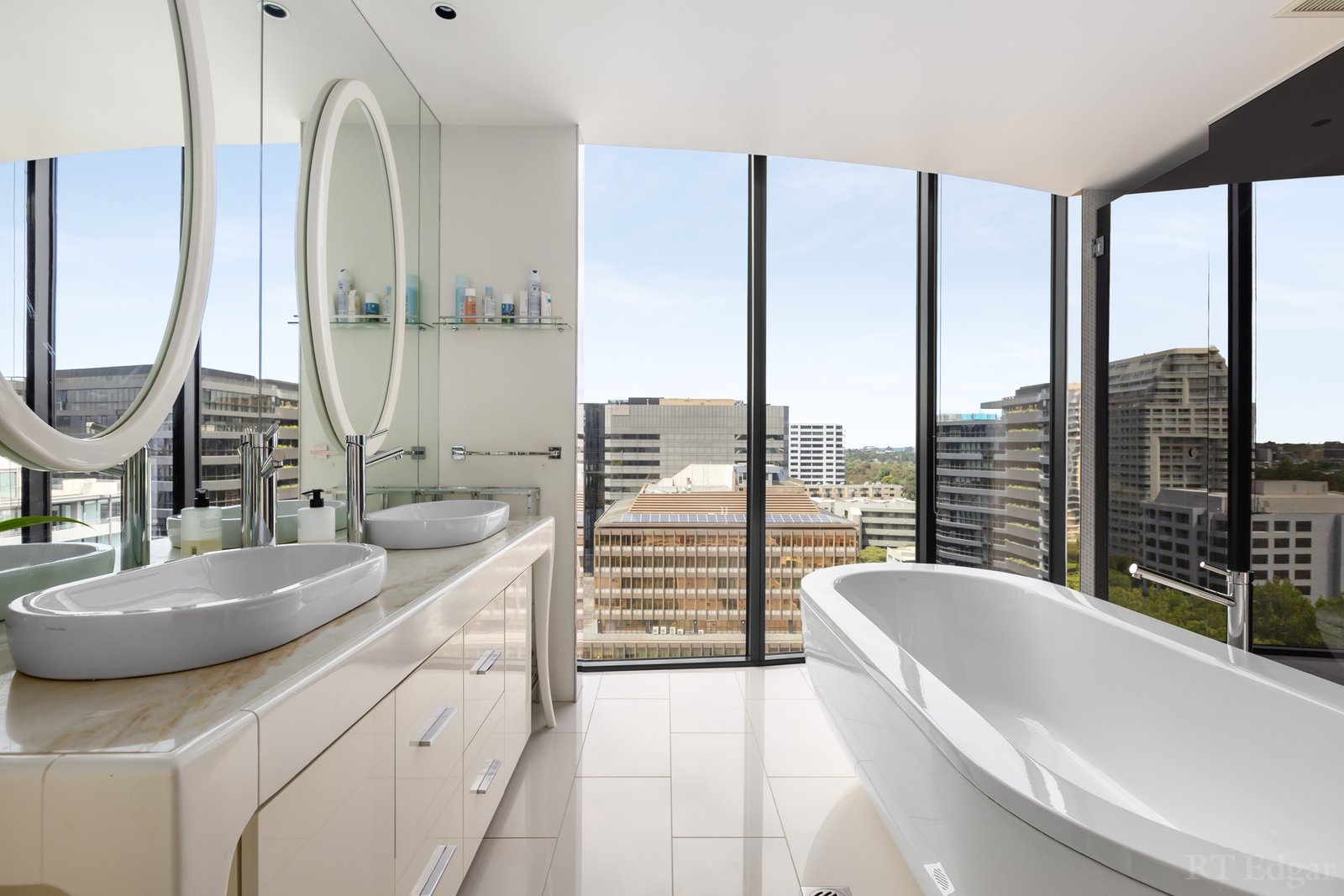 Real Estate and Property in 1501/454 St Kilda Road, Melbourne, VIC