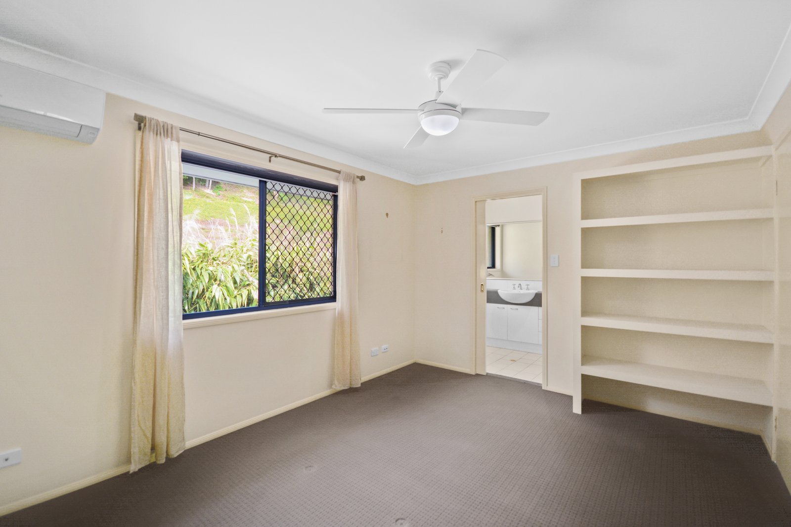 150/2 Falcon Way TWEED HEADS SOUTH DC 4