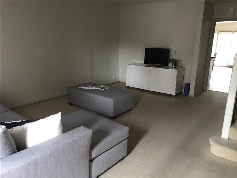 1/503 Lydiard Street North SOLDIERS HILL 2