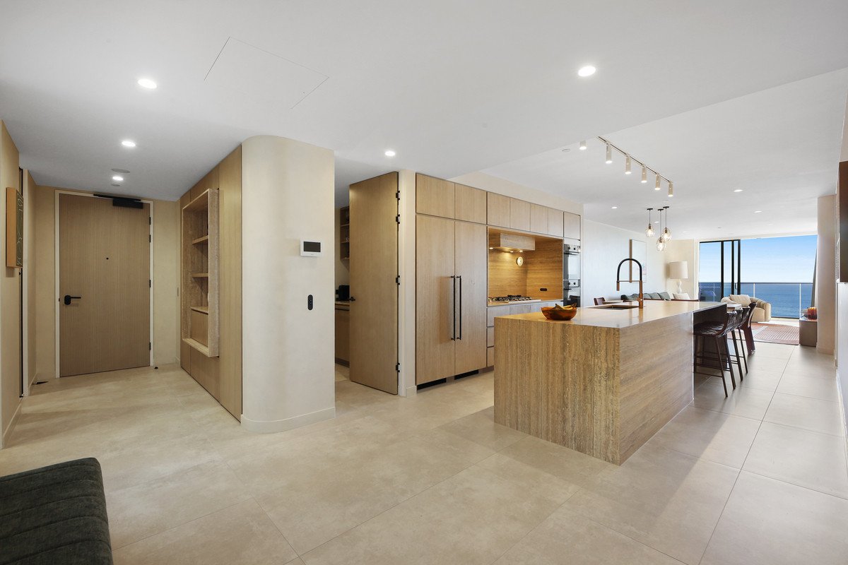 1504/58 The Esplanade Burleigh Heads 24