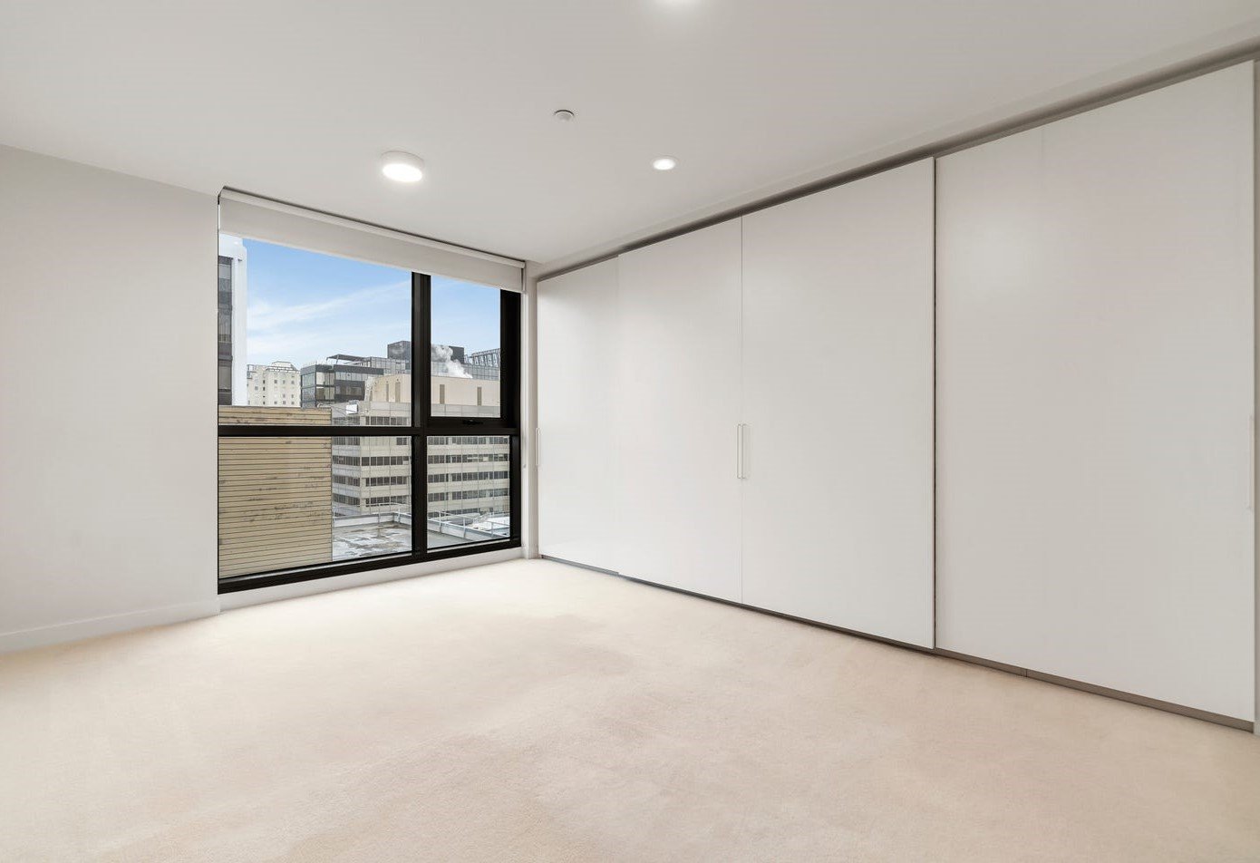 Gallery: 1505/12 Queens Road