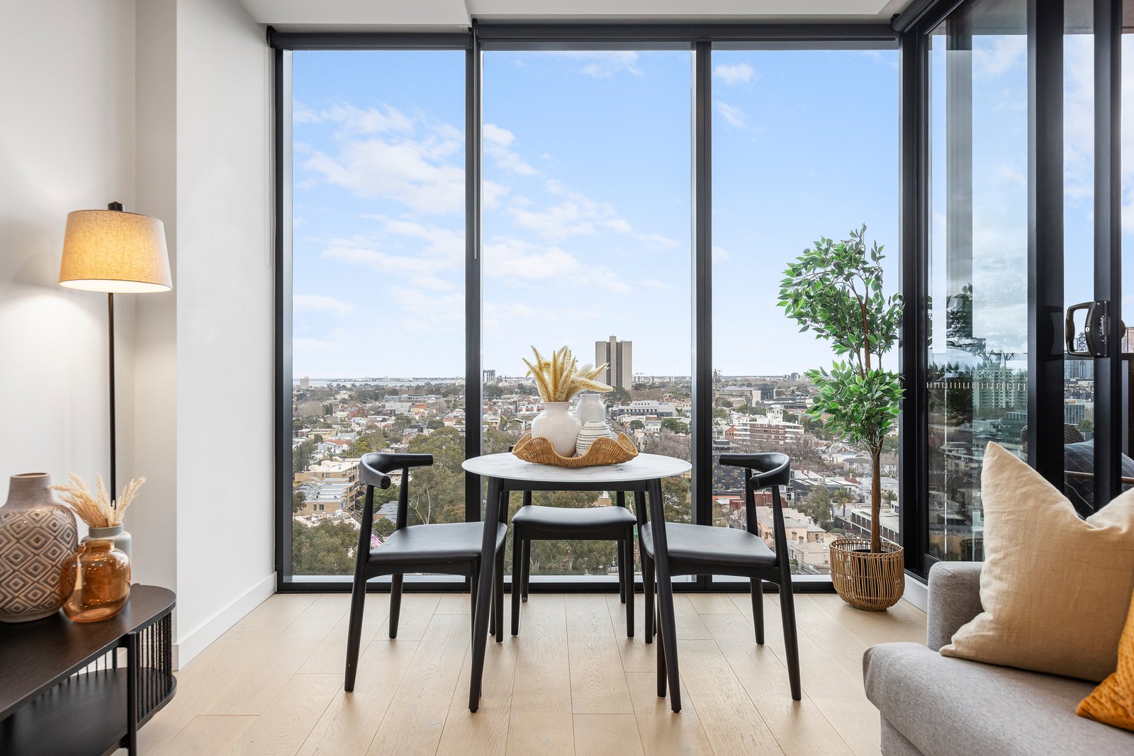 Gallery: 1505/39 Park Street