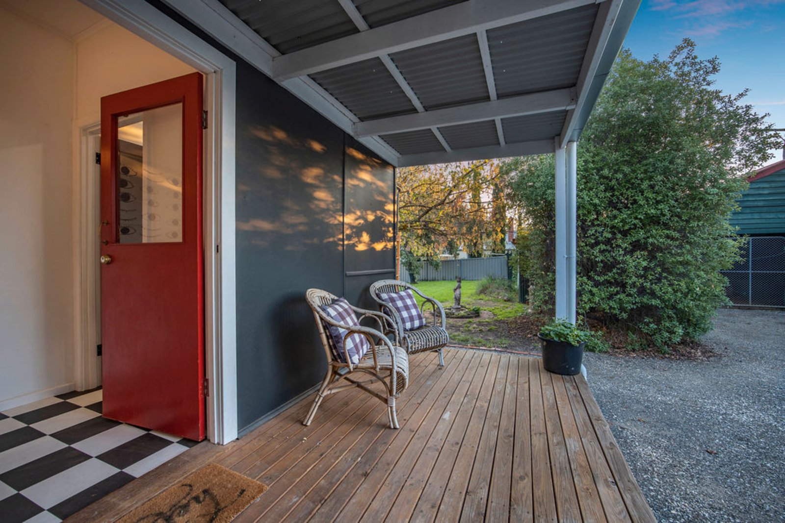 Photos: 151 High Street