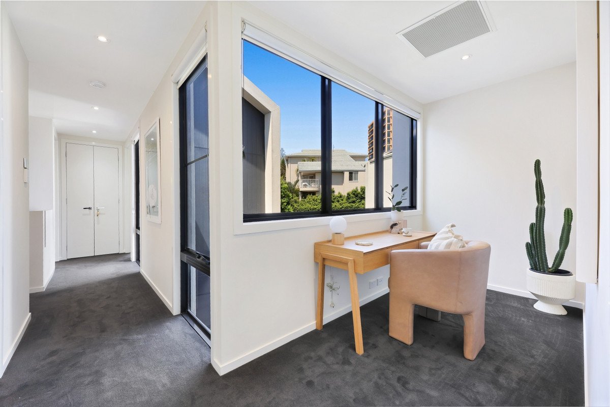 1/51 Magnoli Circuit Palm Beach 16