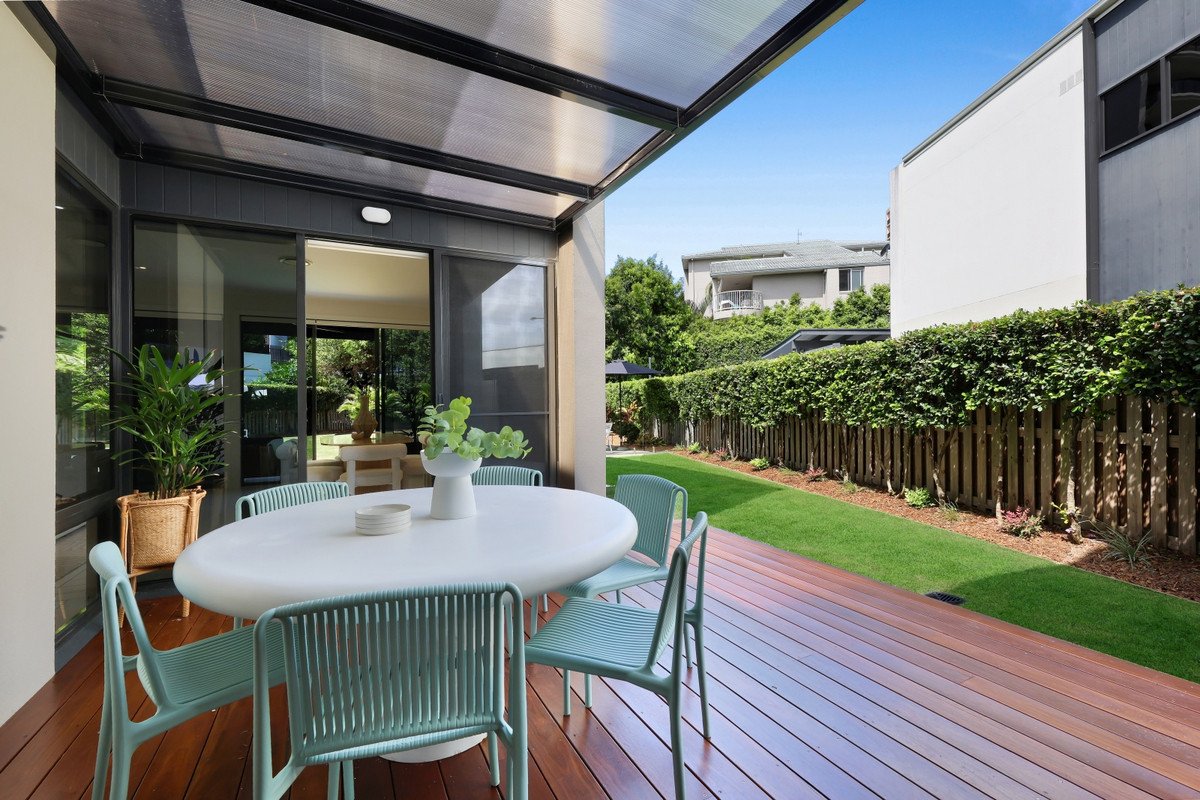 1/51 Magnoli Circuit Palm Beach 17