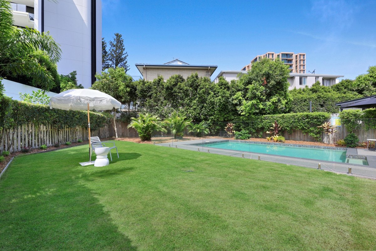 1/51 Magnoli Circuit Palm Beach 19