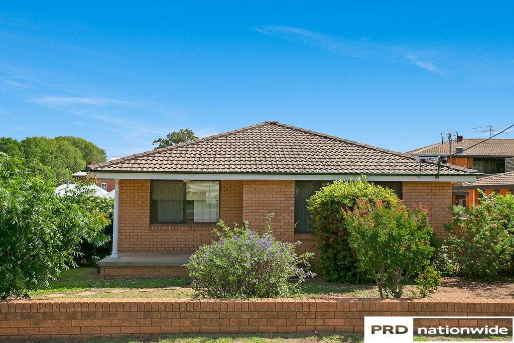 1/51 Rawson Avenue TAMWORTH 2