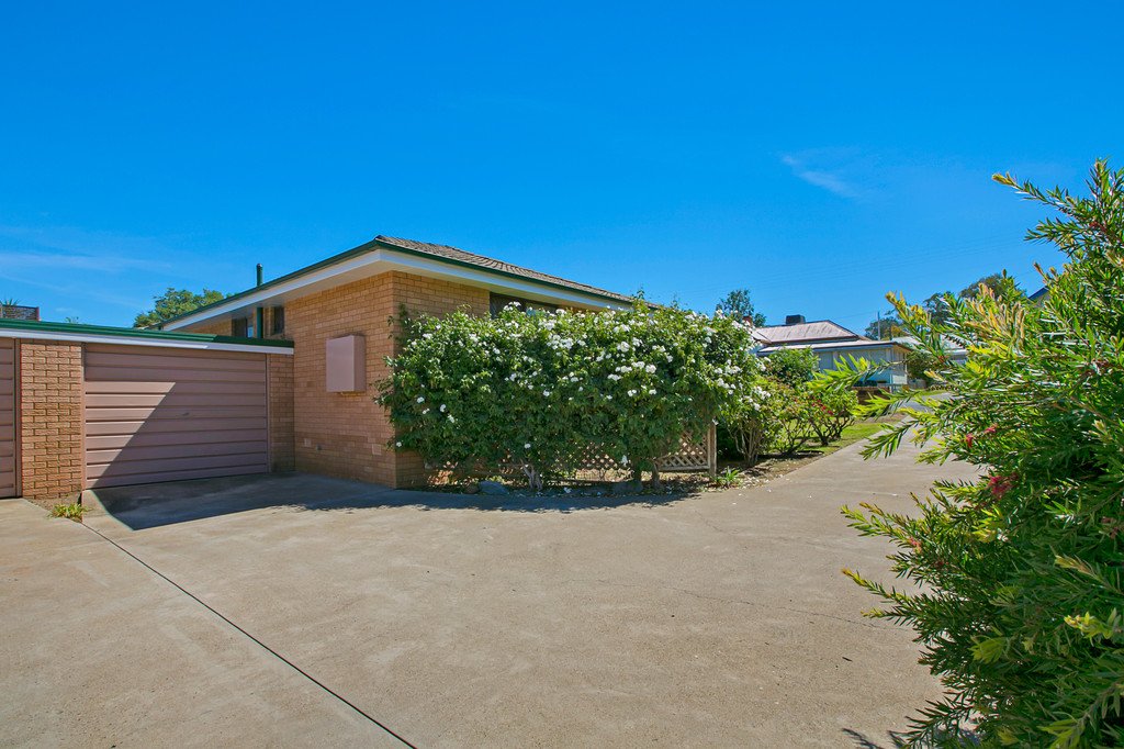 1/51 Rawson Avenue TAMWORTH 16