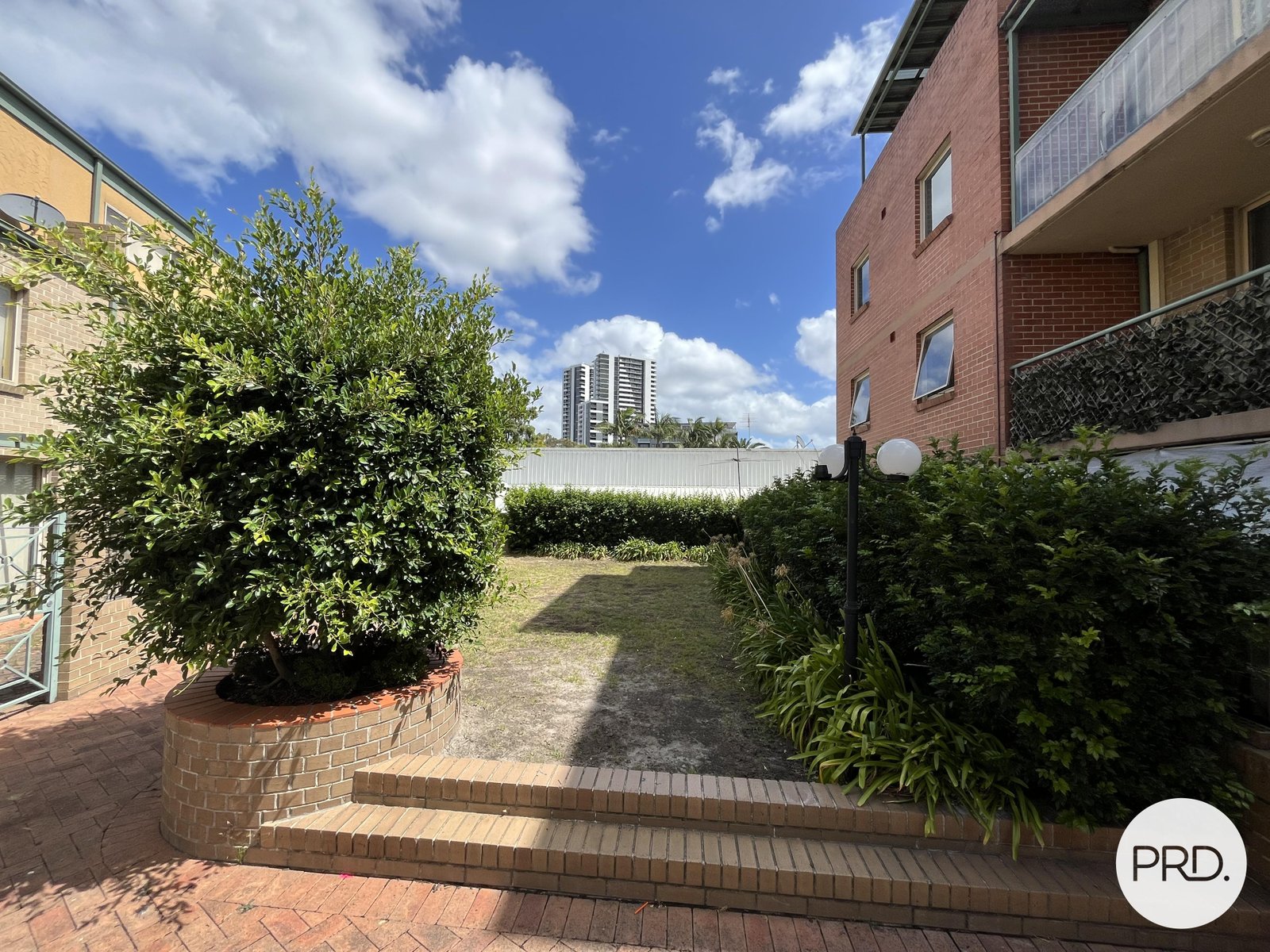 15/100 Terminus Street LIVERPOOL 10