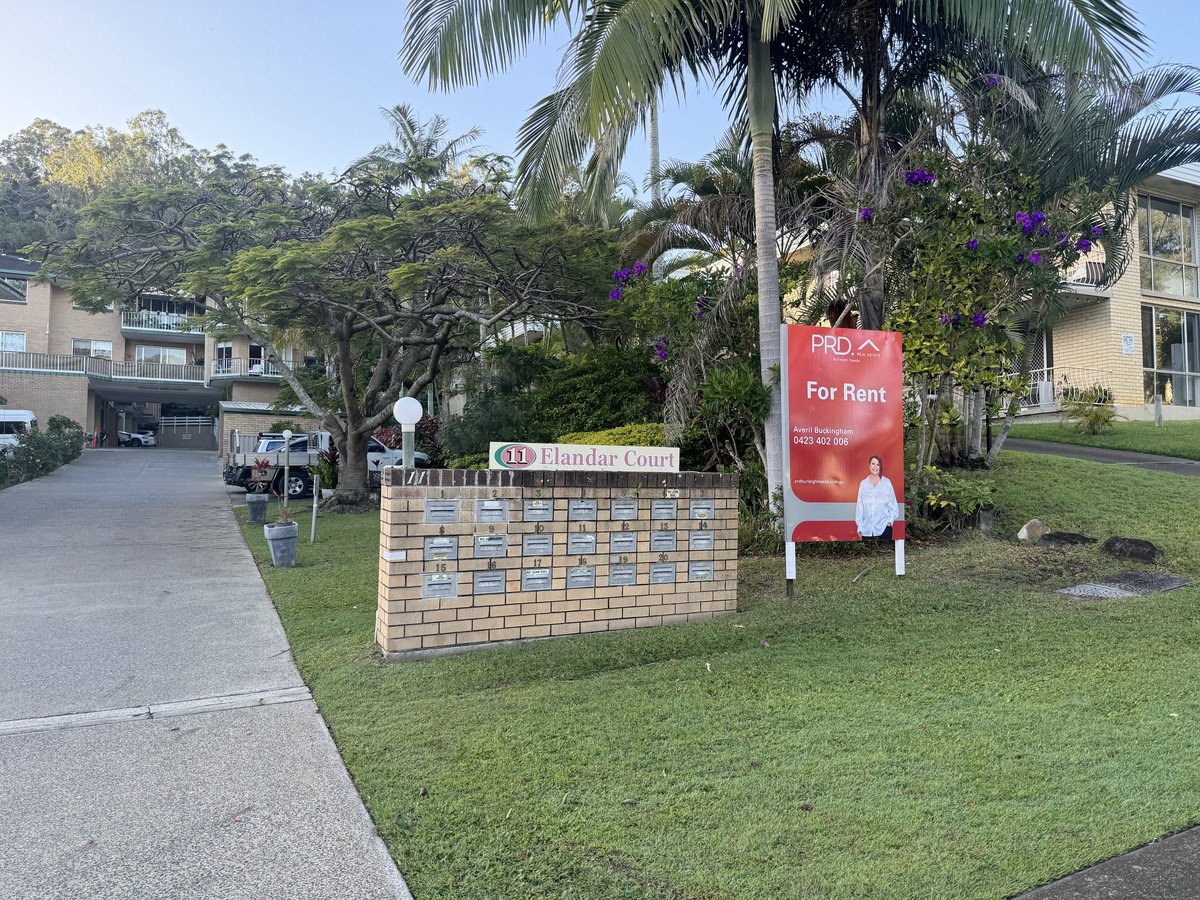 15/11 Hayle Street Burleigh Heads 2