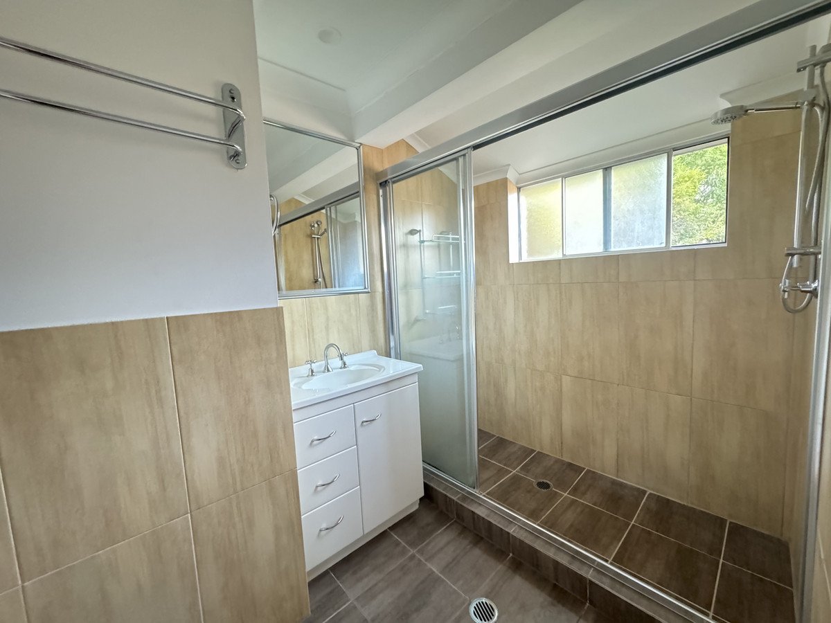 15/11 Hayle Street Burleigh Heads 12