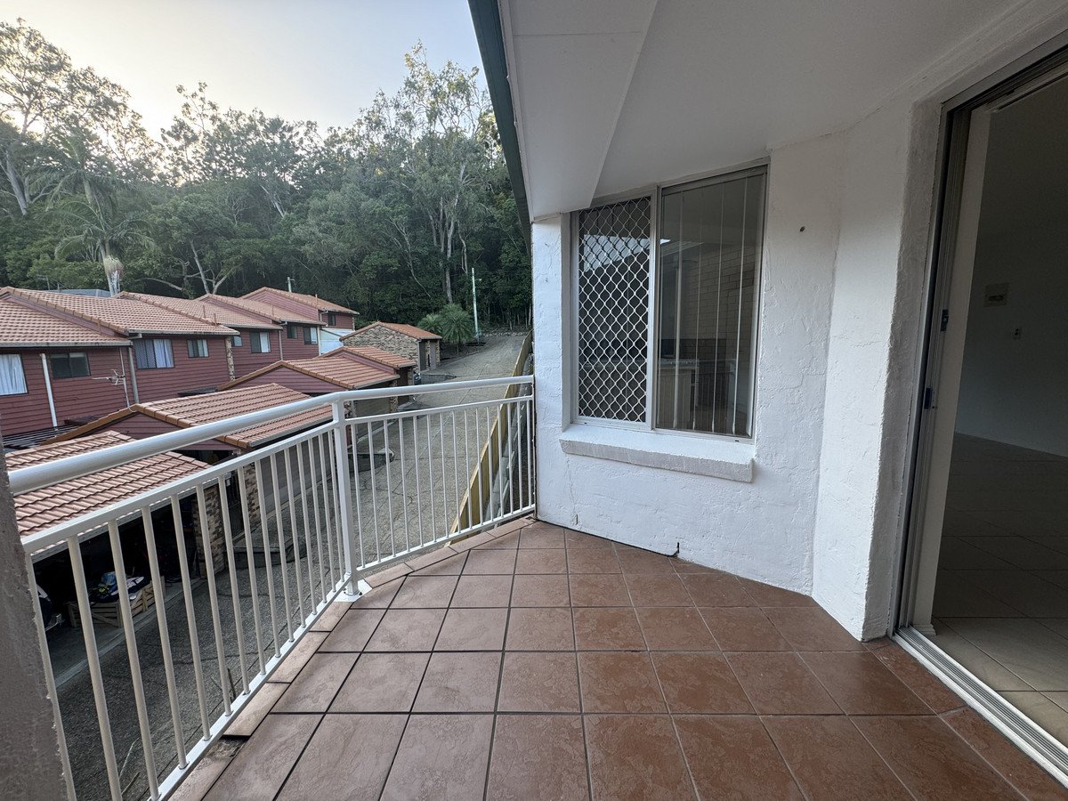 15/11 Hayle Street Burleigh Heads 13
