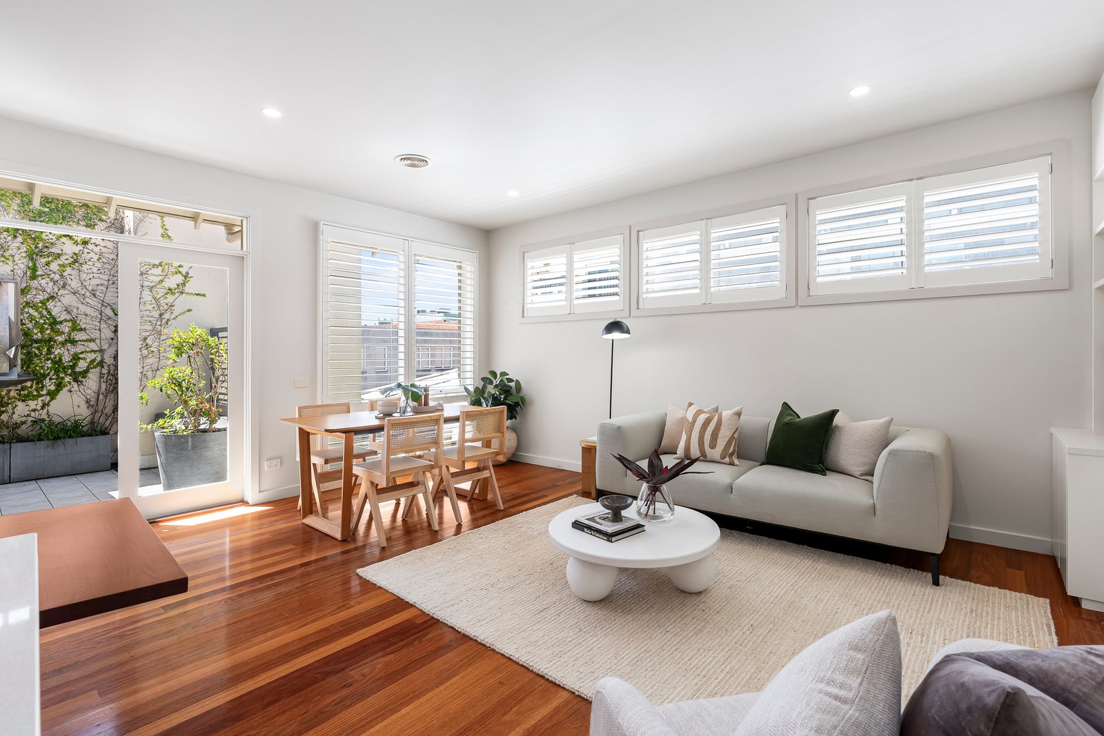 Gallery: 15/110 Martin Street