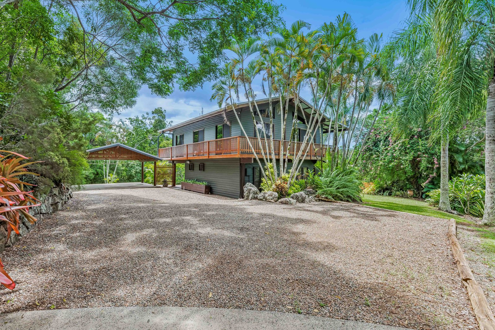 151/153 Orchid Road CANNON VALLEY 11