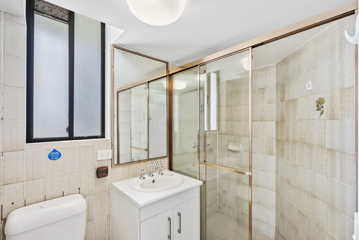 15/1187 Gold Coast Highway Palm Beach 10