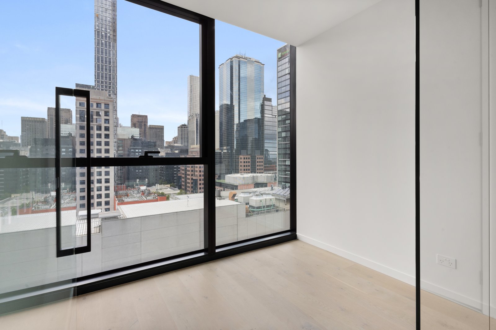 1512/138 Spencer Street MELBOURNE 9