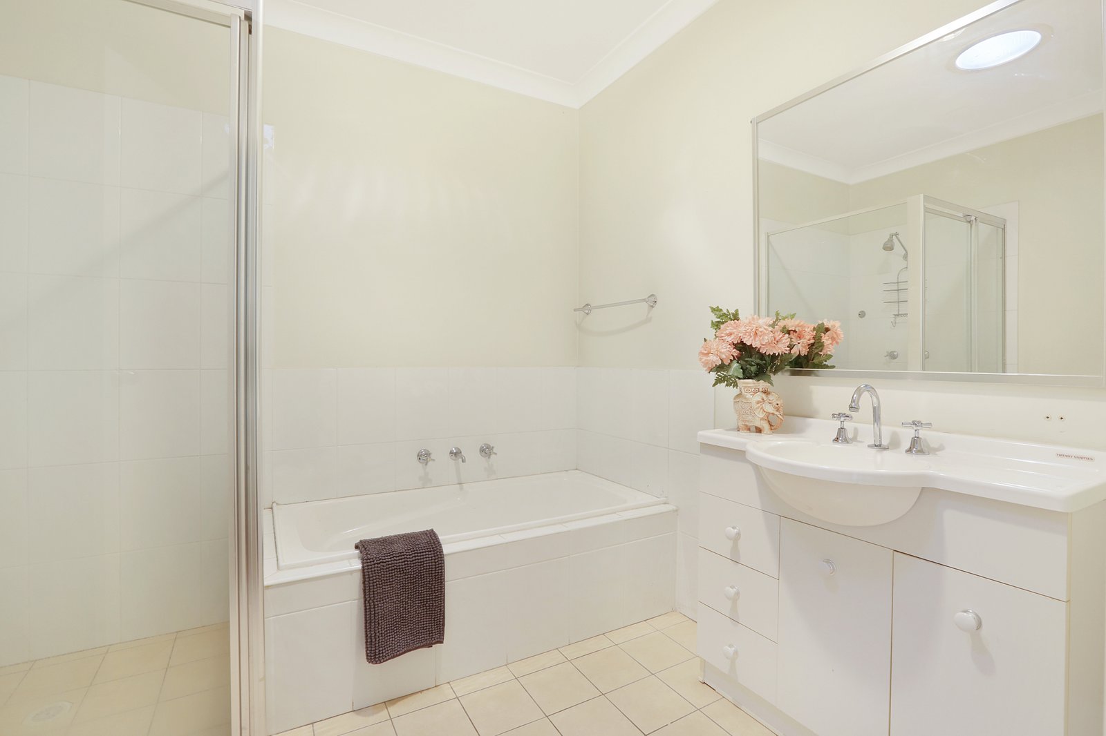 15/122-130 Bong Bong Road HORSLEY 5