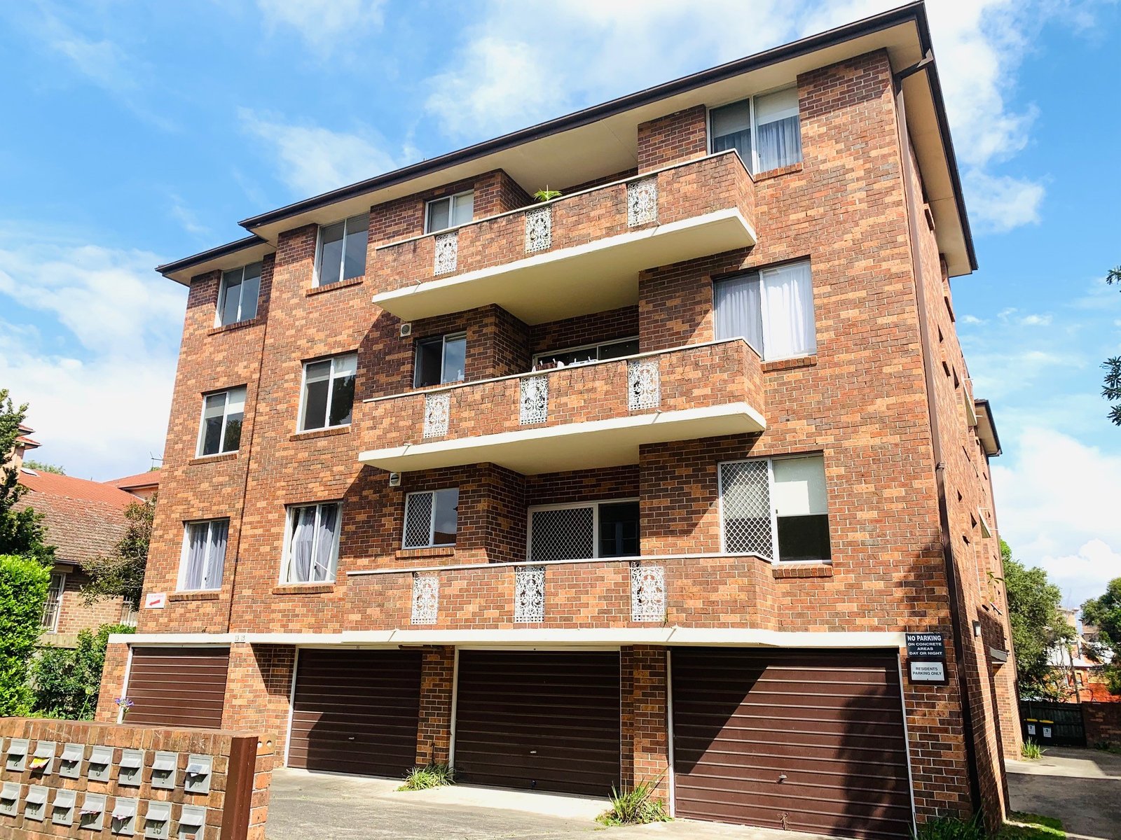 15/13-15 Eden Street ARNCLIFFE 1
