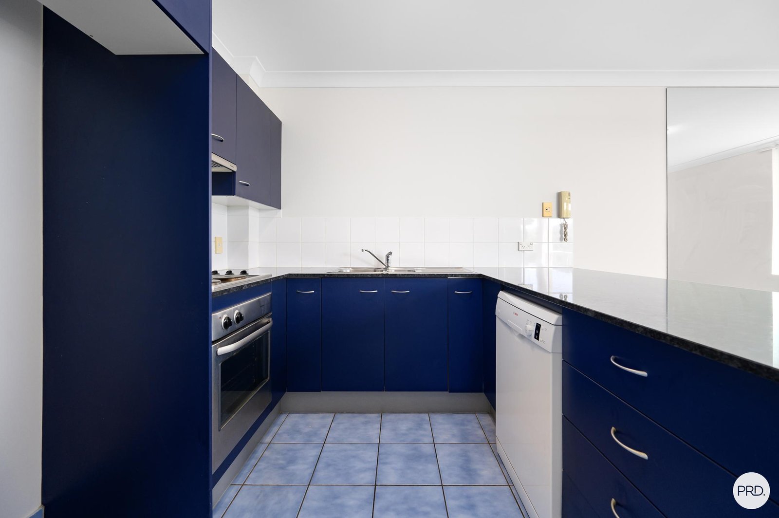 15/130 Marine Parade SOUTHPORT 8