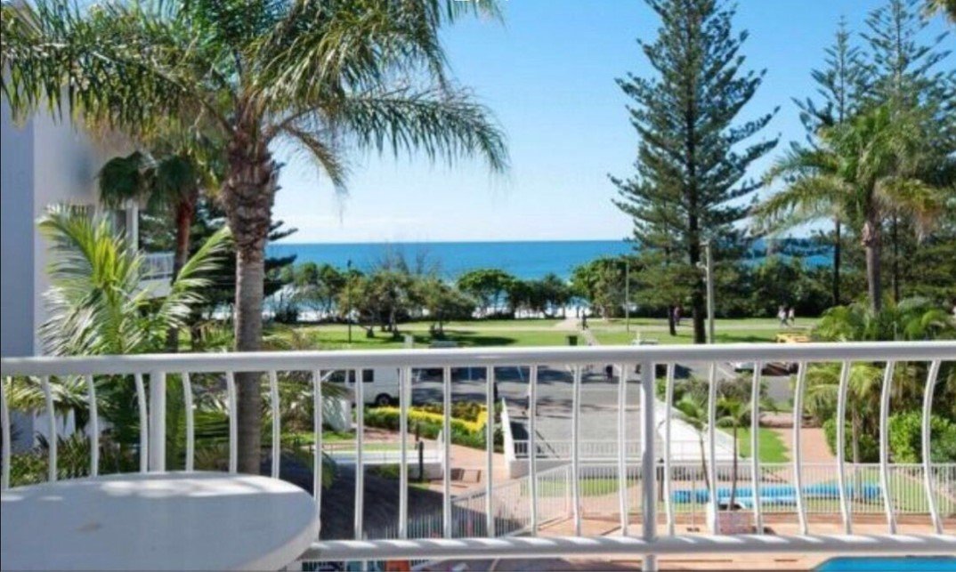 15/136 The Esplanade BURLEIGH HEADS 6