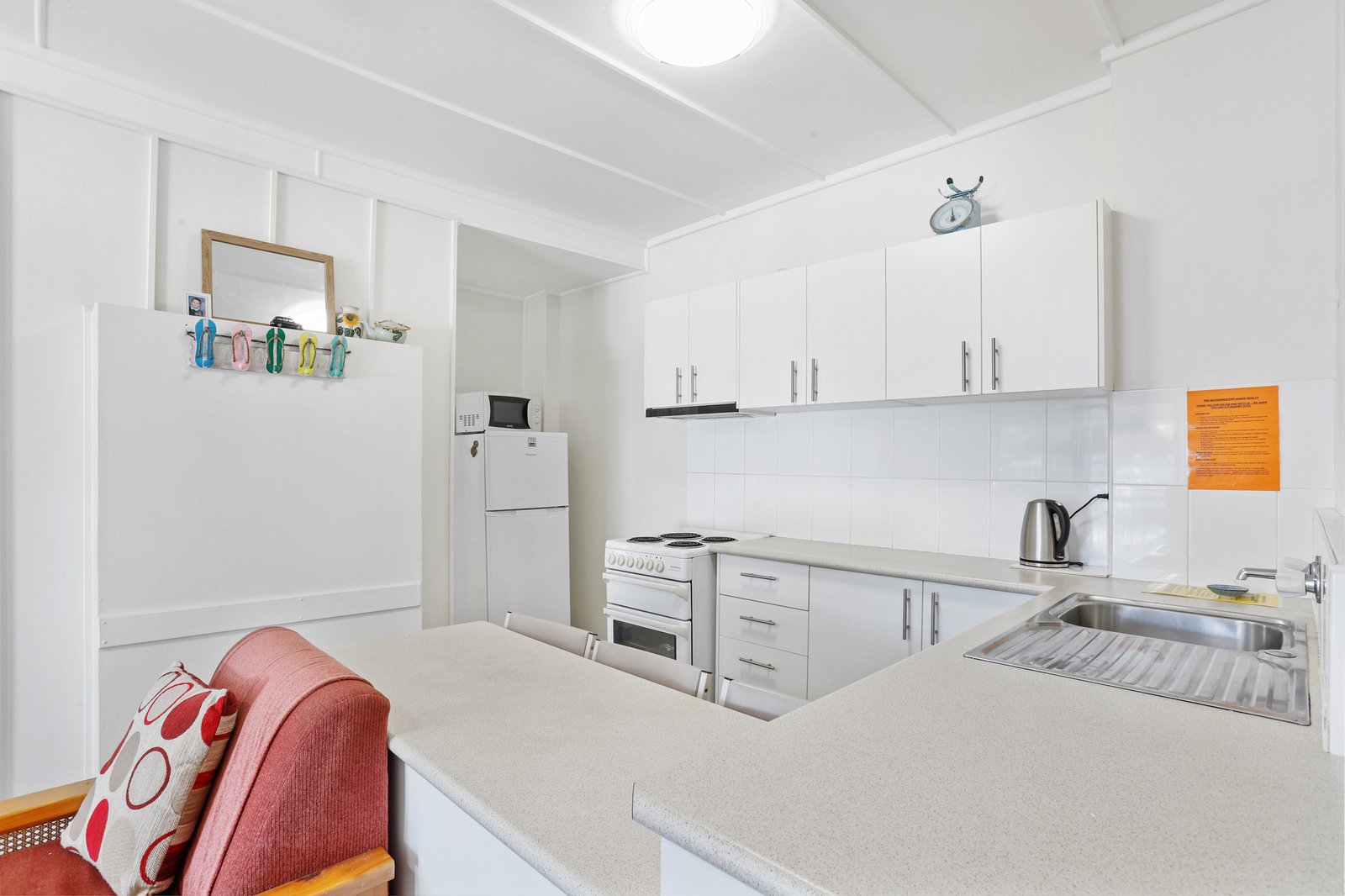 15/14 The Esplanade BURLEIGH HEADS 2