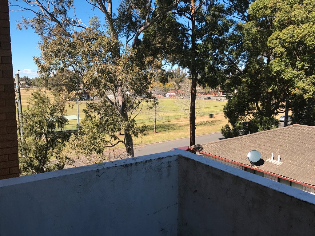 15/15 First Street KINGSWOOD 7