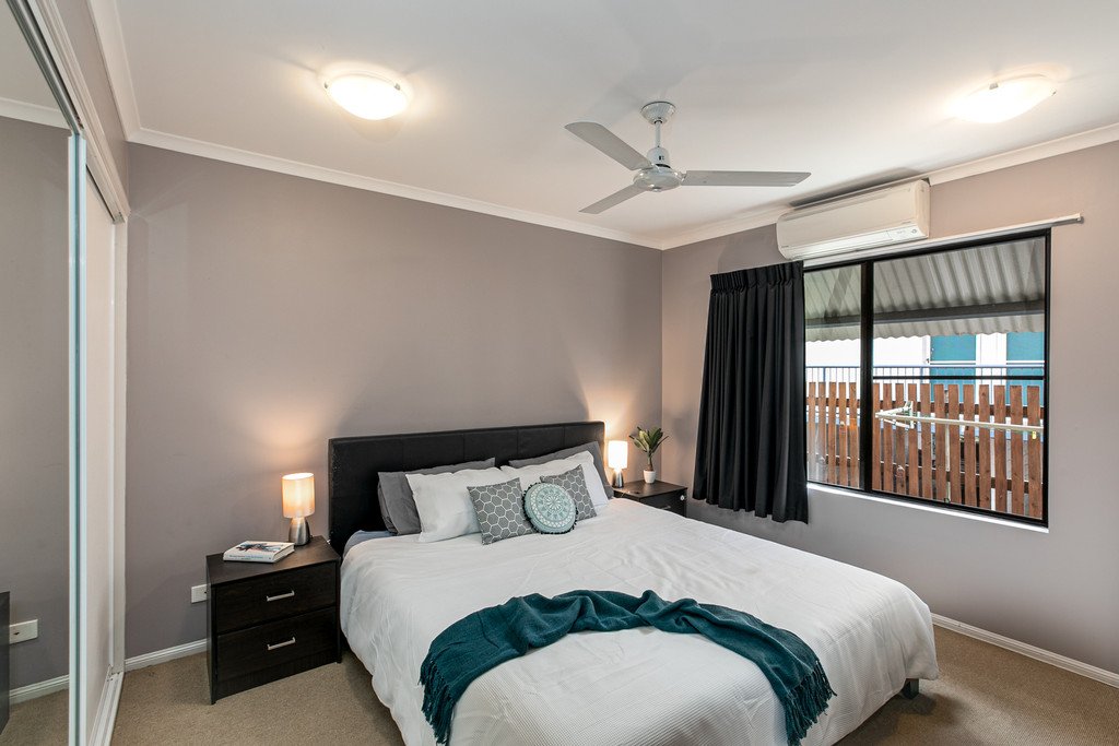 15/16 Beach Road CANNONVALE 3
