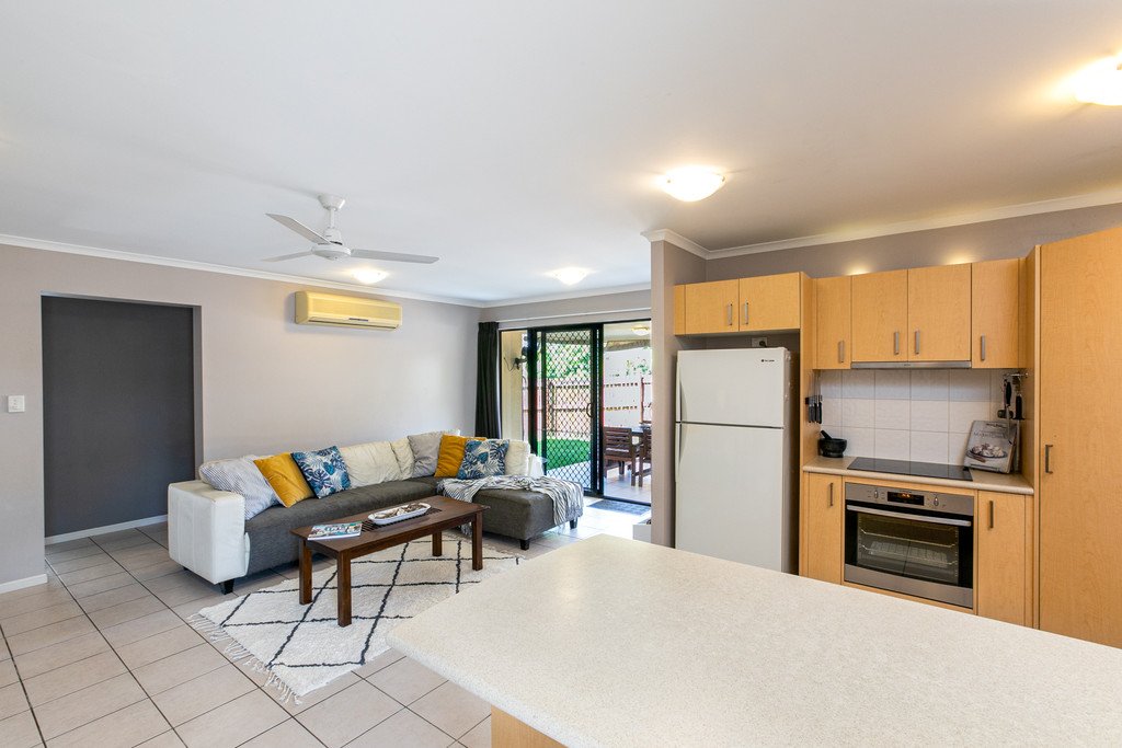 15/16 Beach Road CANNONVALE 5