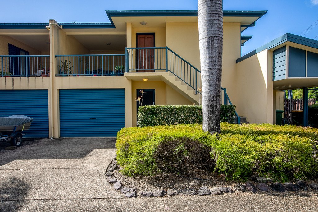 15/16 Beach Road CANNONVALE 8
