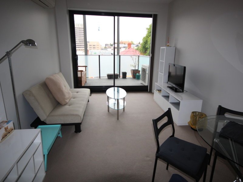 15/166 Bathurst Street HOBART 4