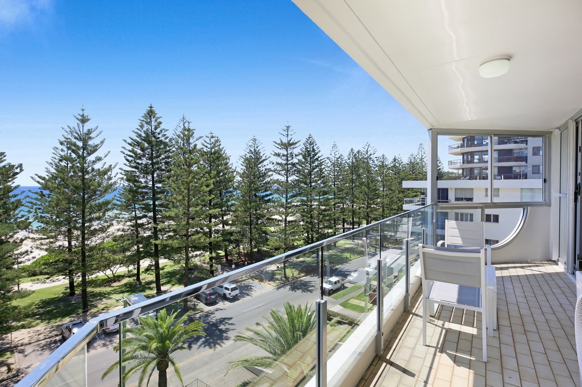 15/170-180 The Esplanade Burleigh Heads 2