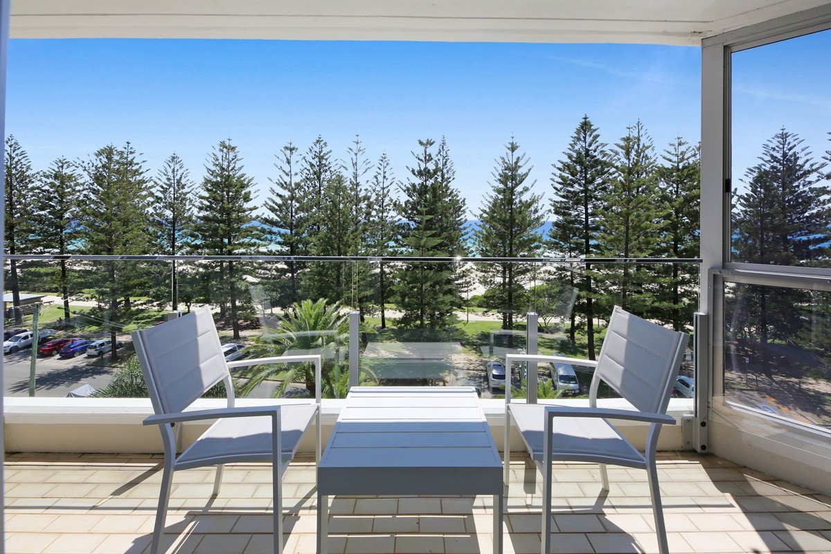 15/170-180 The Esplanade Burleigh Heads 8