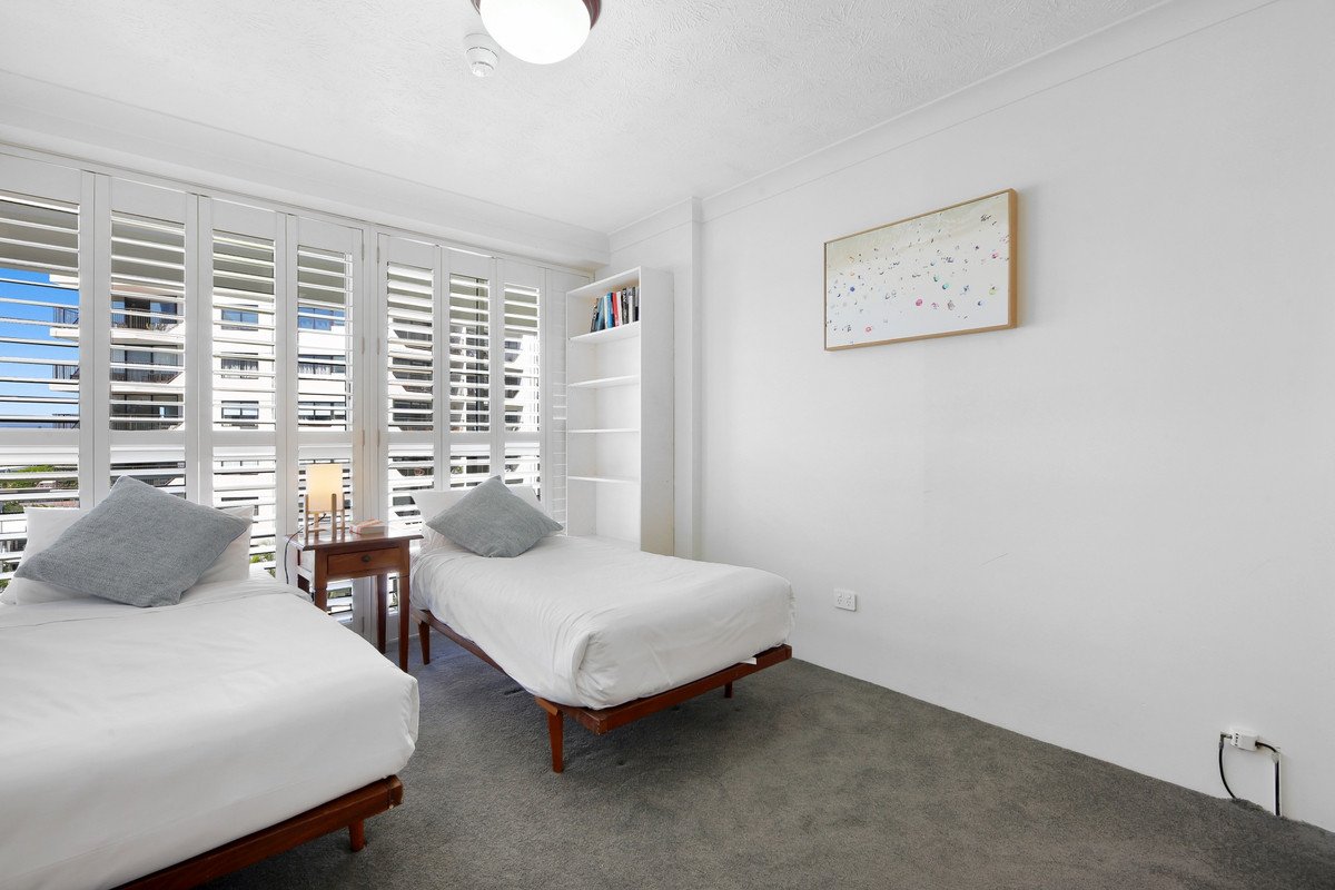 15/170-180 The Esplanade Burleigh Heads 12