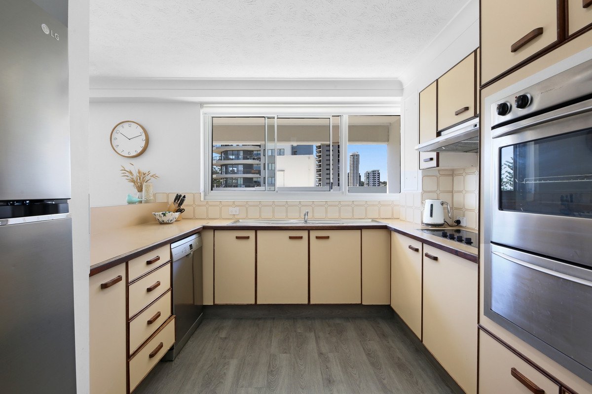 15/170-180 The Esplanade Burleigh Heads 13