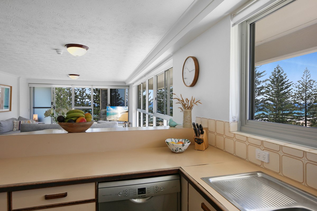 15/170-180 The Esplanade Burleigh Heads 14