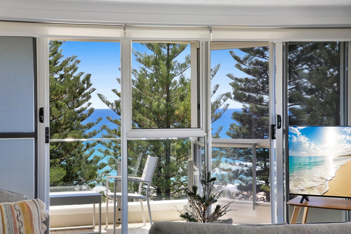 15/170-180 The Esplanade Burleigh Heads 19