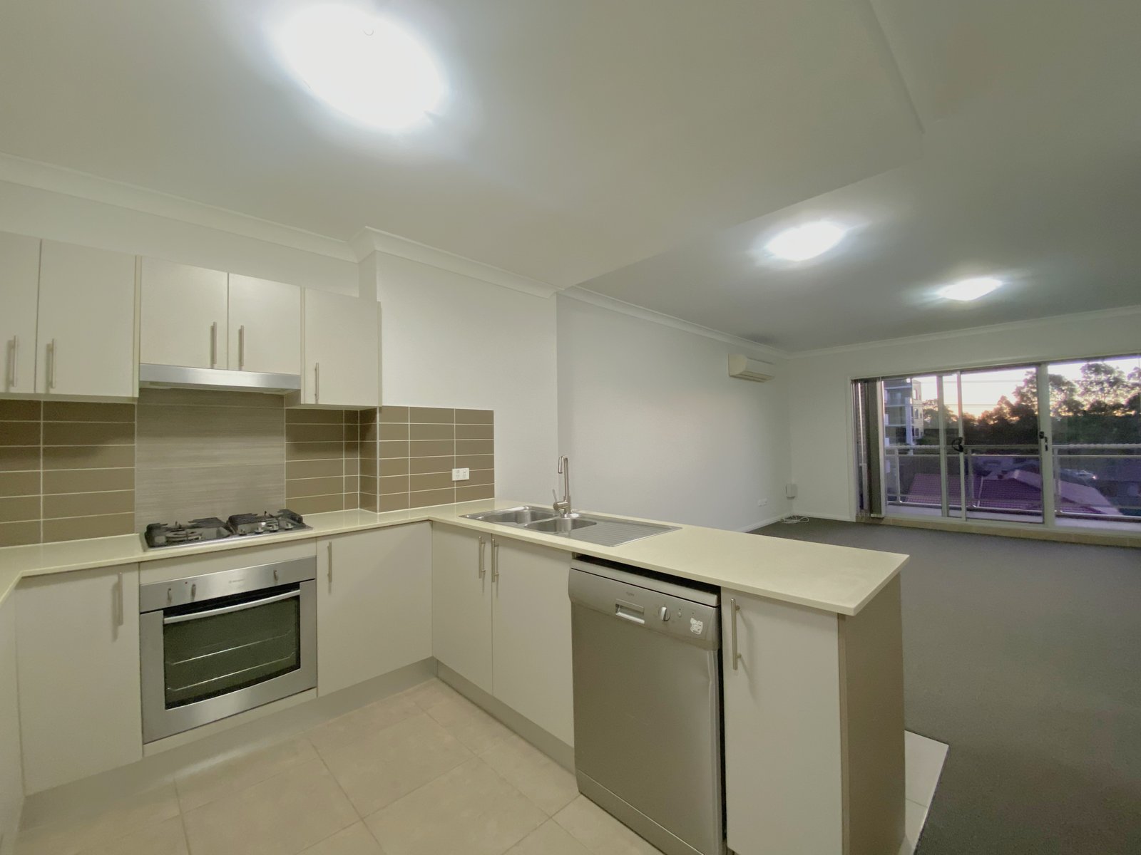 15/18 Castlereagh Street LIVERPOOL 3