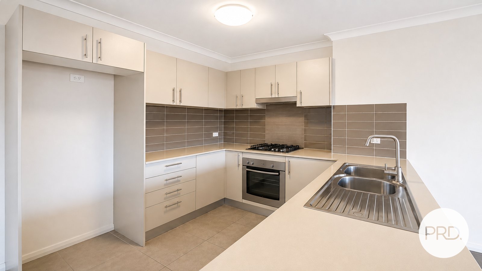 15/18 Castlereagh Street LIVERPOOL 3