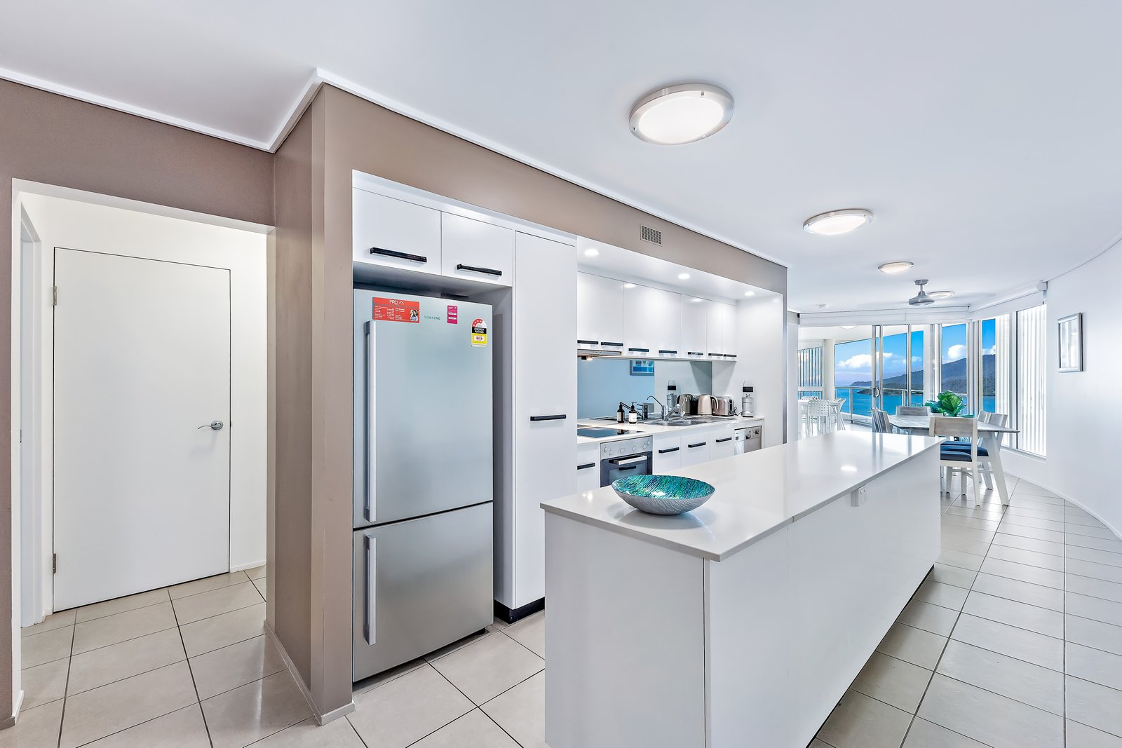 15/18 Seaview Drive AIRLIE BEACH 2