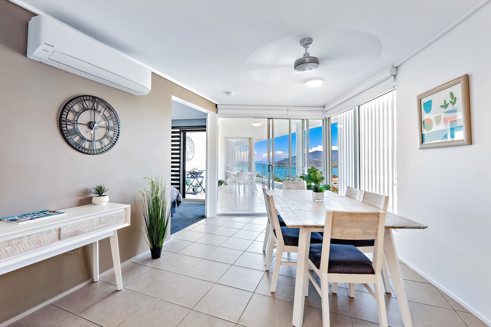 15/18 Seaview Drive AIRLIE BEACH 4