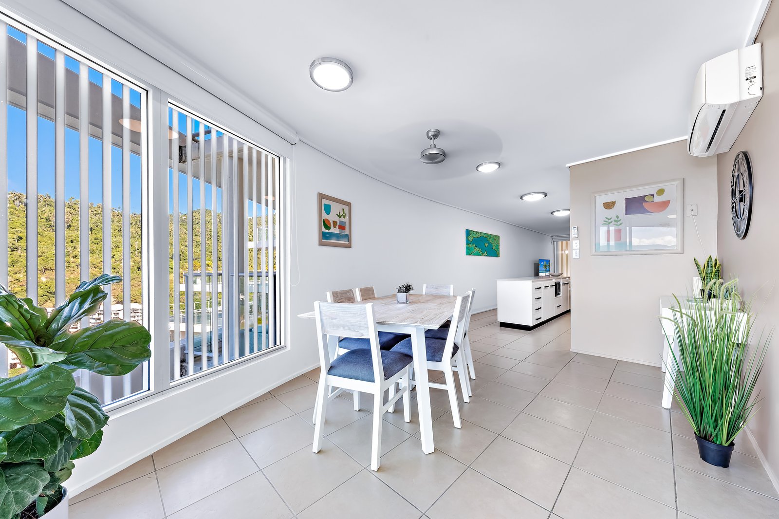 15/18 Seaview Drive AIRLIE BEACH 12