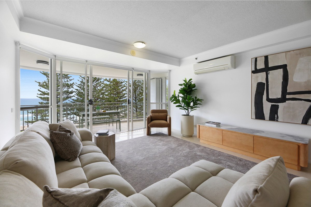 15/186 The Esplanade Burleigh Heads 4