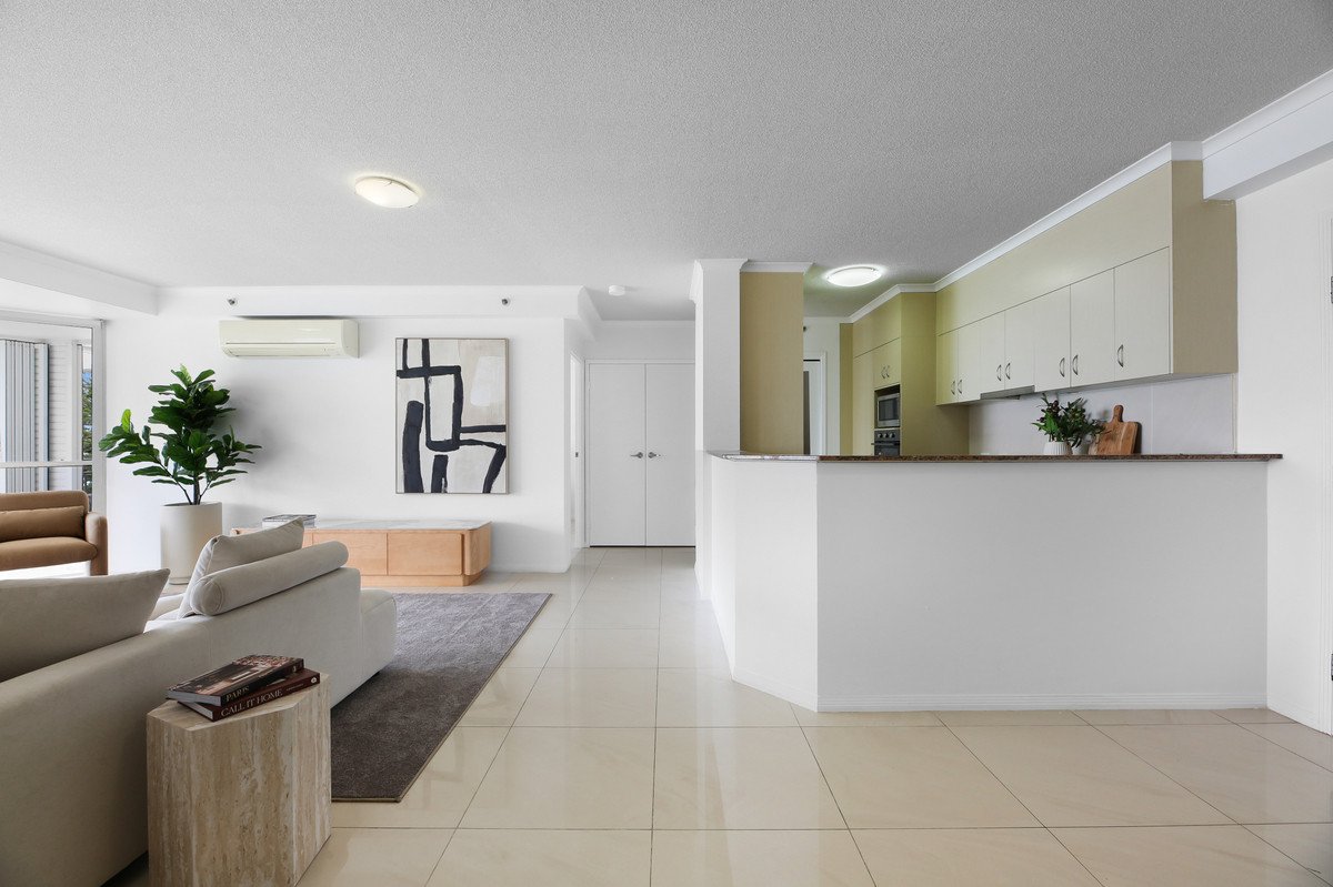 15/186 The Esplanade Burleigh Heads 13