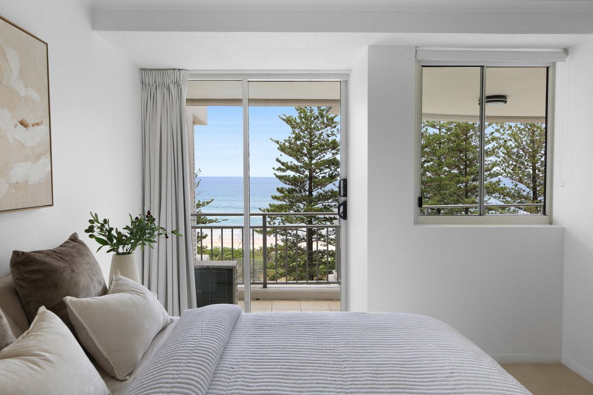 15/186 The Esplanade Burleigh Heads 19