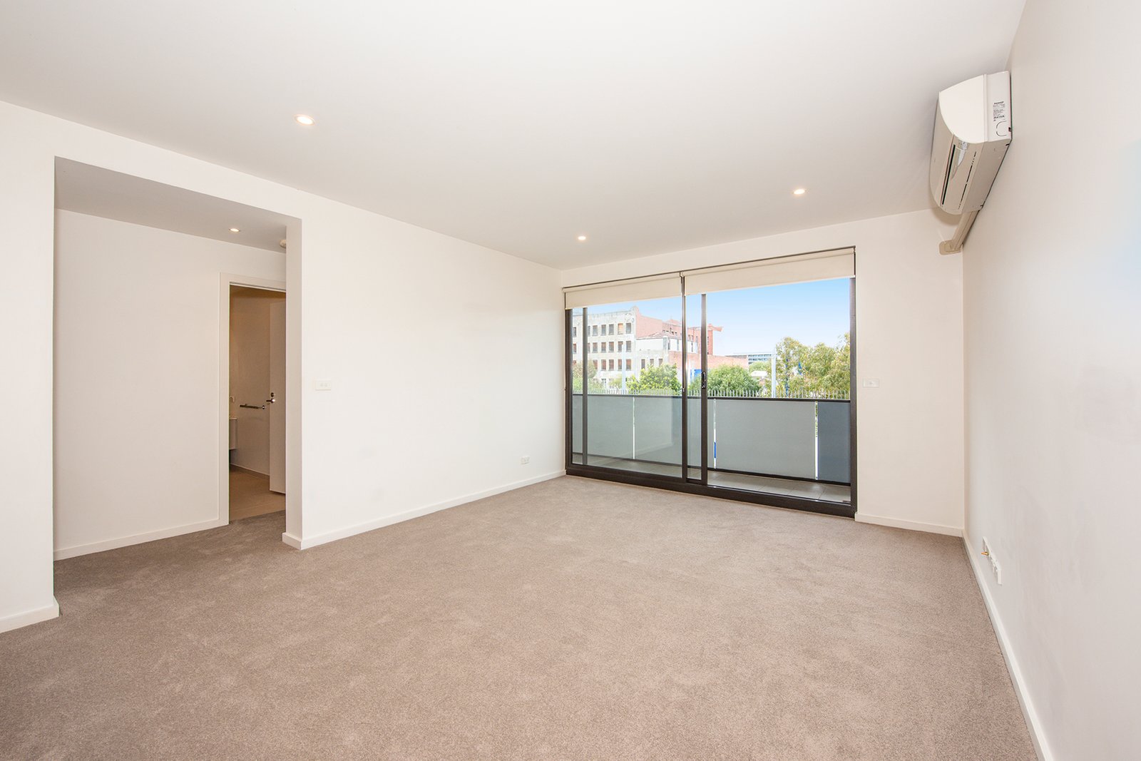 Gallery: 15/19-23 Izett Street