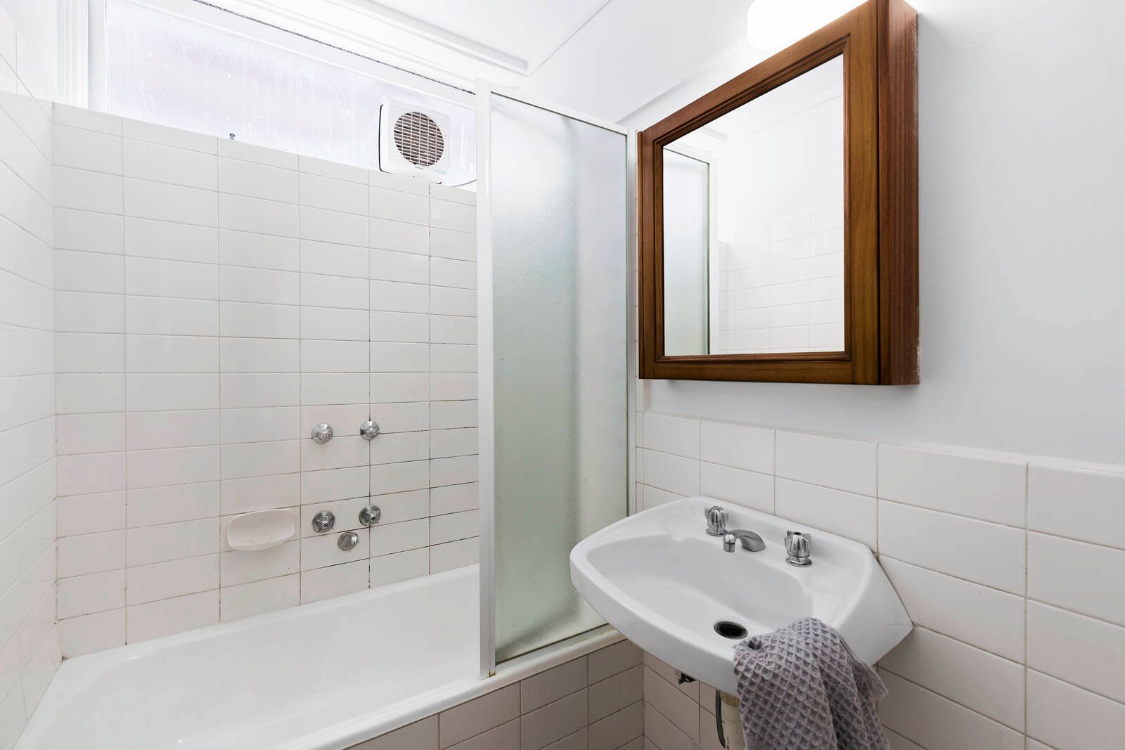 Real Estate and Property in 15/19 Robe Street, St Kilda, VIC