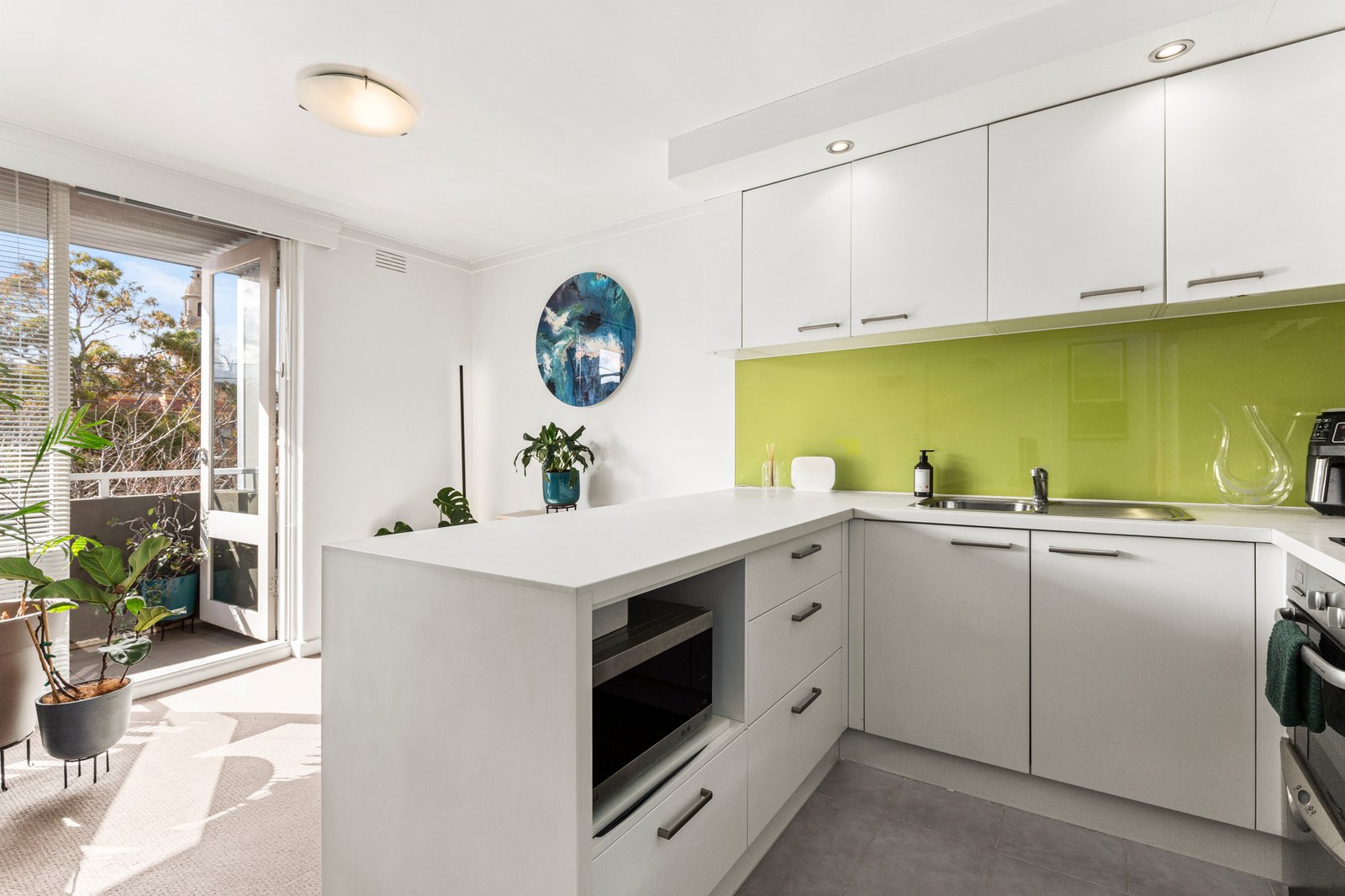 Gallery: 15/192 Cecil Street