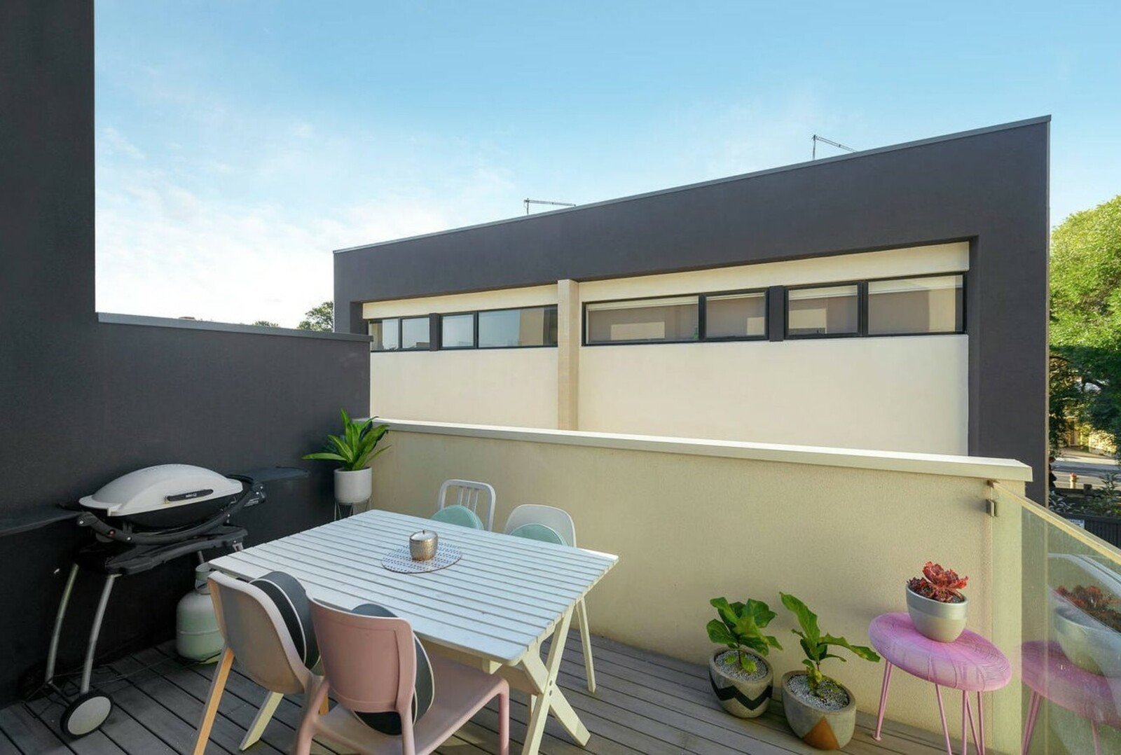 Gallery: 15/1a Fernhill Road