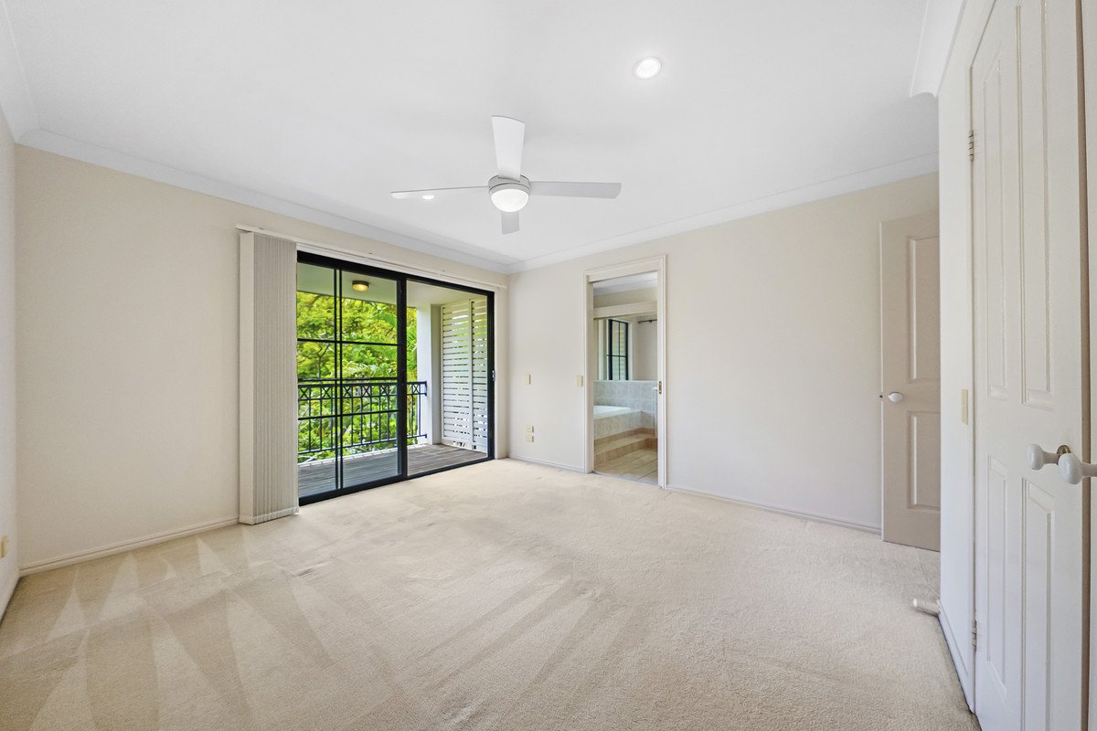 15/2-18 Beachcomber Court Burleigh Waters 7